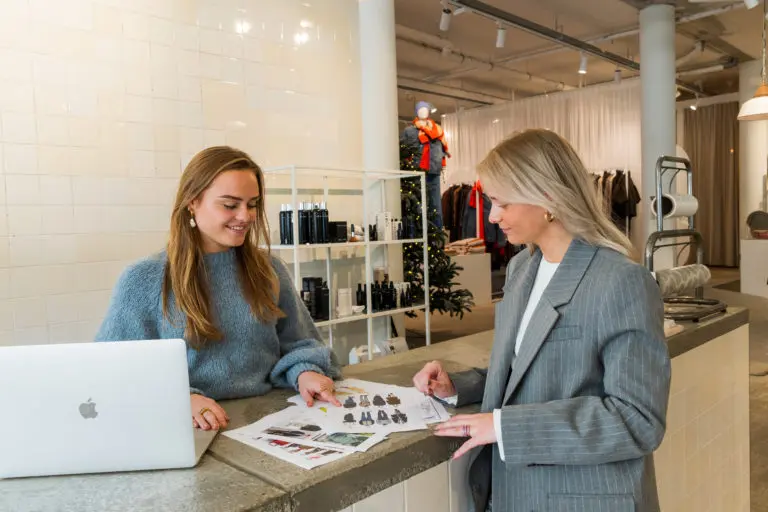 TMO Associate Degree Fashion Business Professional