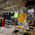 Jantine loopt stage bij Asics